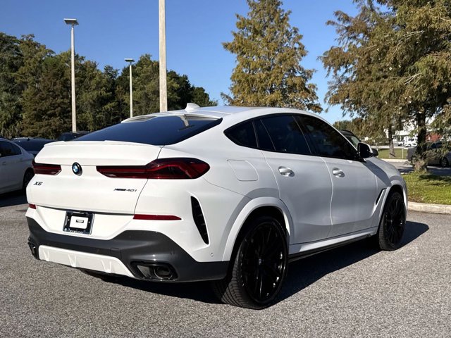 Used 2023 BMW X6 xDrive40i w/ Executive Package AWD/4WD image 3