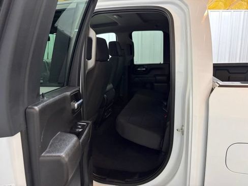 Used 2022 Chevrolet Silverado 2500 Custom w/ Custom Value Package AWD/4WD image 19