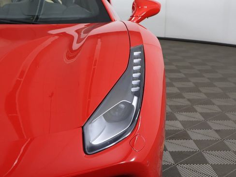 Used 2019 Ferrari 488 Spider RWD image 12