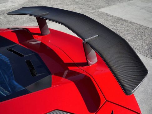 Used 2016 Lamborghini Aventador LP 750-4 Superveloce image 13