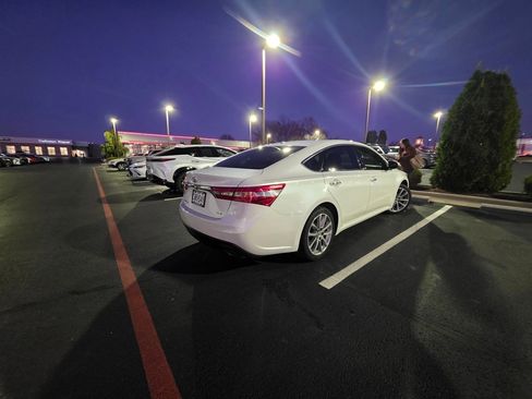 Used 2014 Toyota Avalon XLE Touring image 7