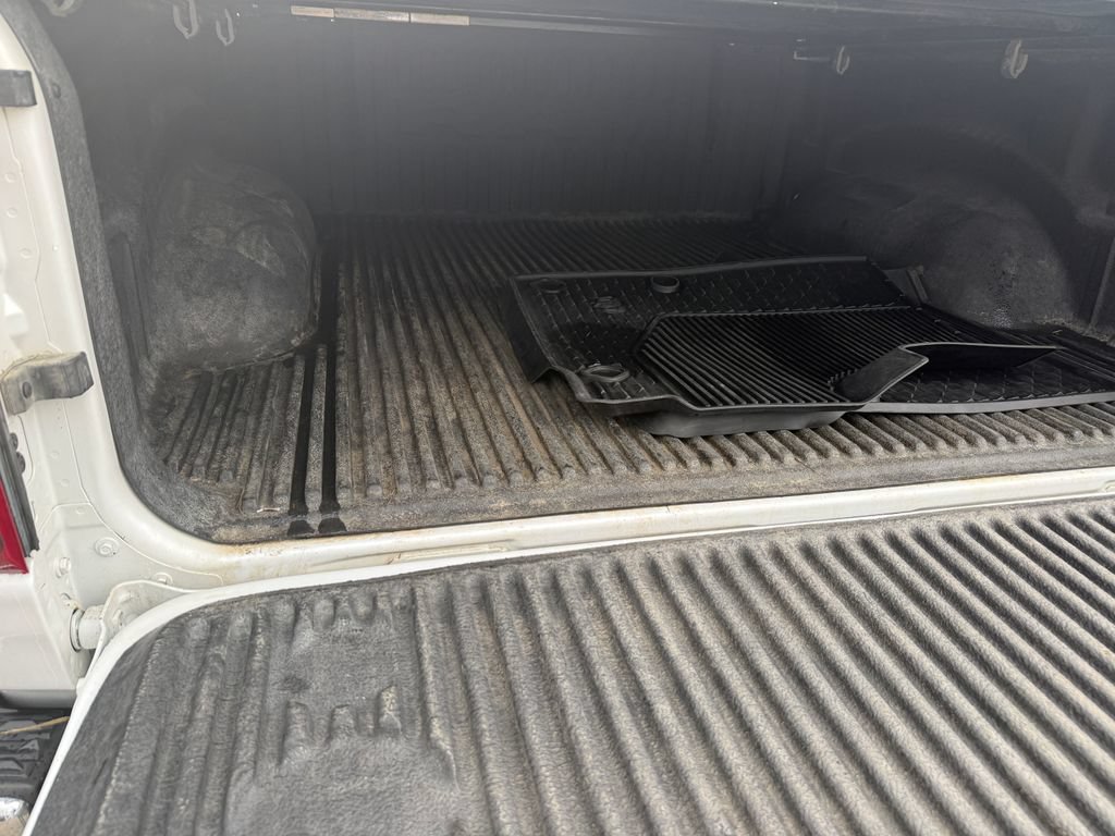 Used 2022 RAM 1500 Laramie AWD/4WD image 12