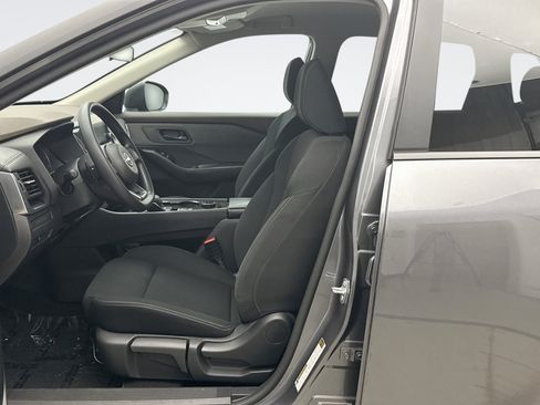 Used 2023 Nissan Rogue S AWD/4WD image 11