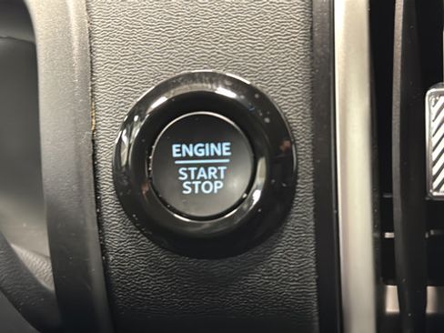 Used 2025 Ford Expedition Max Active AWD/4WD image 22