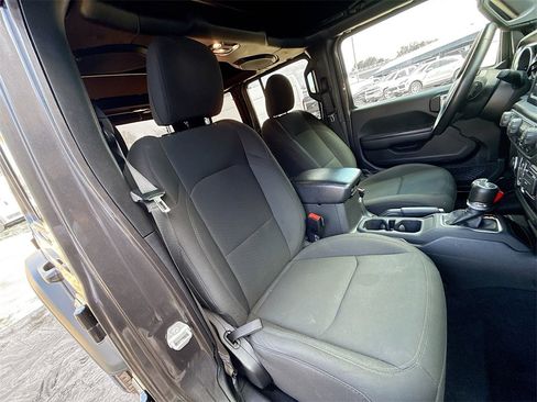 Used 2021 Jeep Wrangler Unlimited Sport S image 31