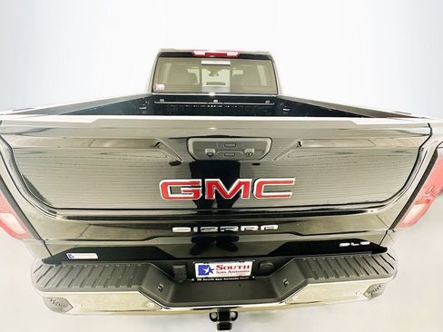 New 2026 GMC Sierra 1500 SLE w/ Preferred Package AWD/4WD image 6