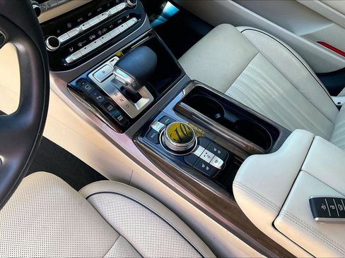 Used 2019 Genesis G90 5.0 Ultimate RWD image 18