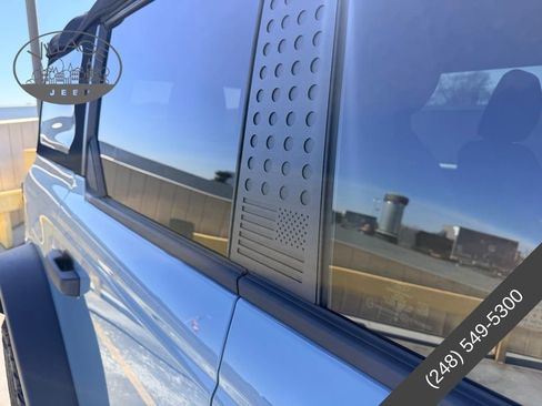 Used 2023 Ford Bronco Badlands w/ Sasquatch Package image 4