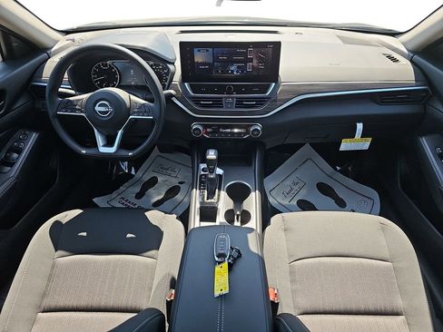 New 2026 Nissan Altima 2.5 SV w/ SV Special Edition Package FWD image 13