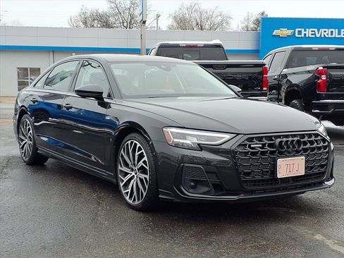 Used 2022 Audi A8 L 3.0T w/ Luxury Package image 5