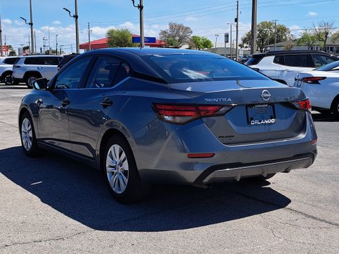 Used 2025 Nissan Sentra S image 5