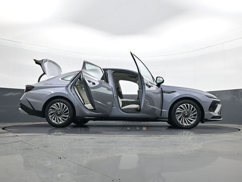New 2026 Hyundai Sonata Limited image 33