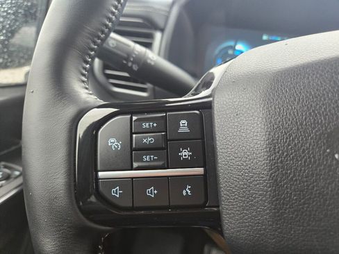 Used 2025 Ford F150 Lightning Platinum image 15