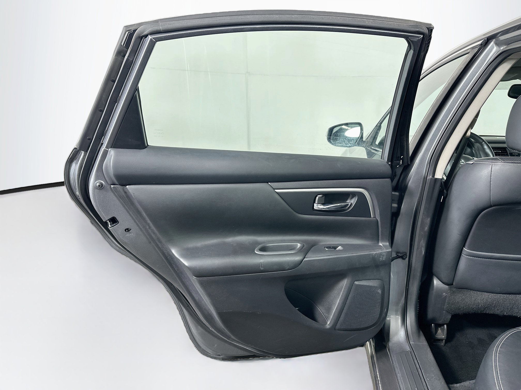 Used 2018 Nissan Altima 2.5 SL FWD image 25