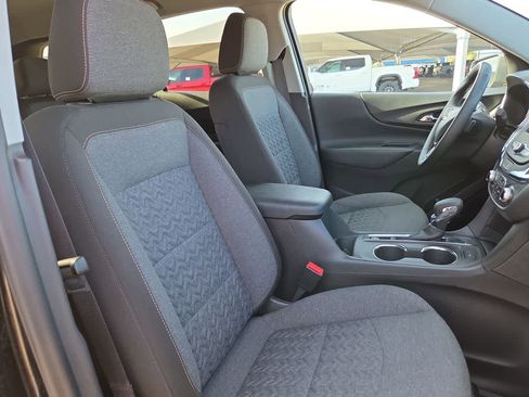 Used 2024 Chevrolet Equinox LT w/ LPO, Floor Liner Package FWD image 18
