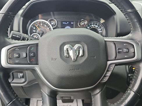 Used 2022 RAM 1500 Big Horn AWD/4WD image 12