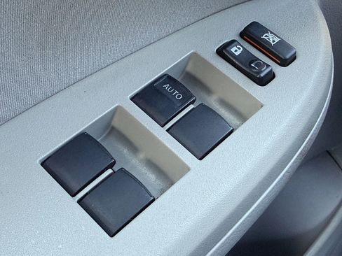 Used 2009 Toyota Corolla LE image 23