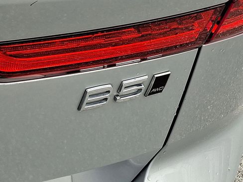 Certified 2023 Volvo XC60 B5 Core w/ Climate Package image 33