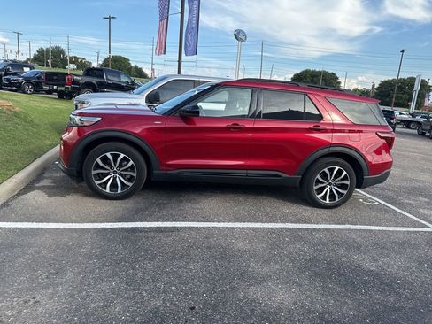 Used 2022 Ford Explorer ST-Line RWD image 8