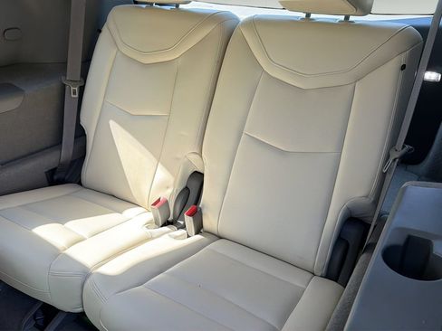 Used 2023 Cadillac XT6 Premium Luxury AWD/4WD image 17