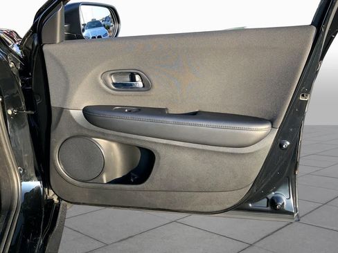 Used 2019 Honda HR-V Sport image 21