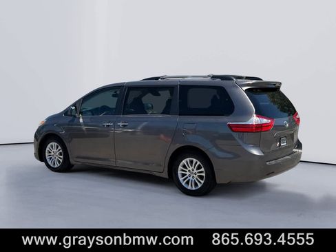 Used 2015 Toyota Sienna XLE w/ XLE Navigation Package FWD image 5