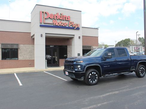 Used 2020 Chevrolet Silverado 2500 Custom w/ Custom Value Package image 33