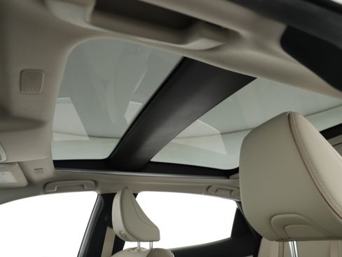 Used 2024 Toyota Crown Limited image 26