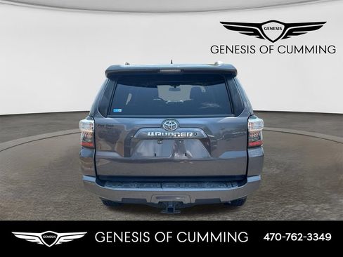 Used 2018 Toyota 4Runner SR5 Premium RWD image 6