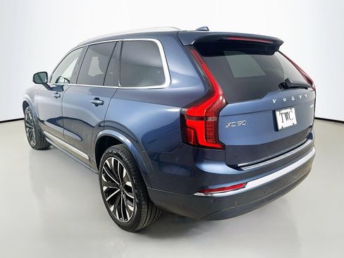 Used 2026 Volvo XC90 B5 Plus w/ Protection Package Premier AWD/4WD image 7