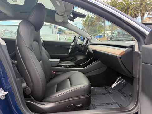 Used 2019 Tesla Model 3 Standard Range Plus RWD image 34