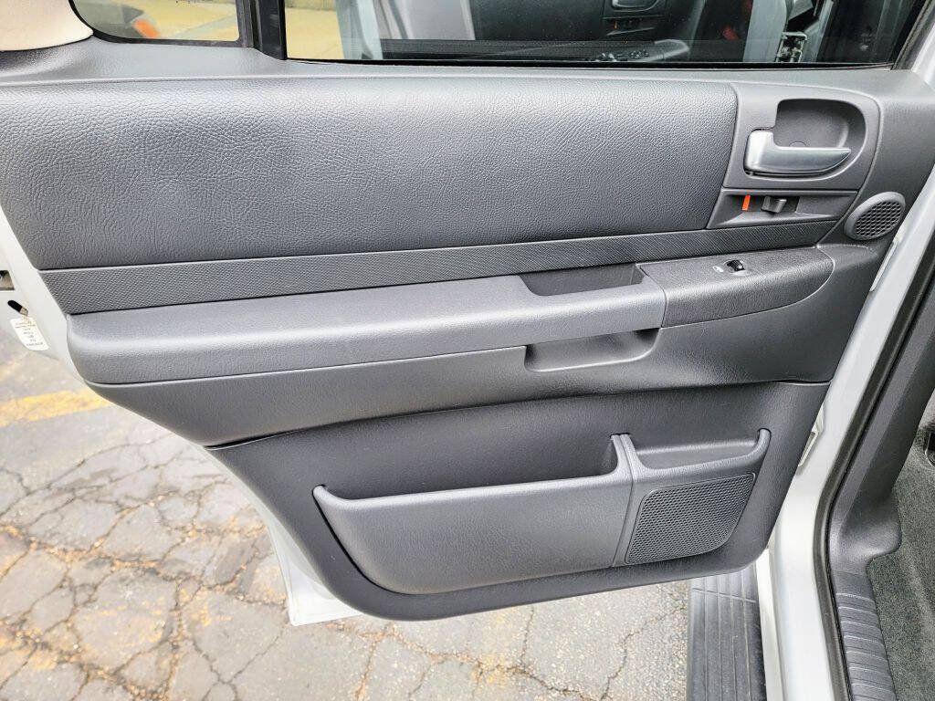 Used 2003 Dodge Durango SLT Plus AWD/4WD image 15