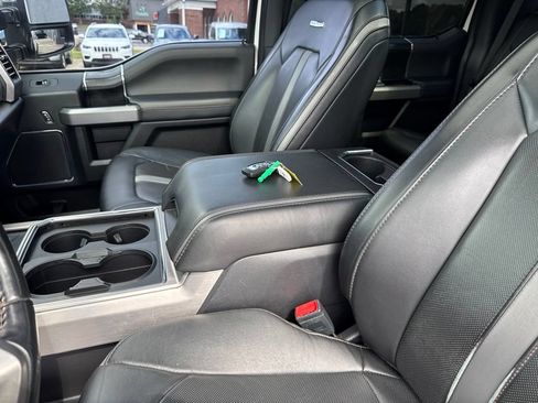 Used 2019 Ford F350 Platinum w/ Platinum Ultimate Package AWD/4WD image 31