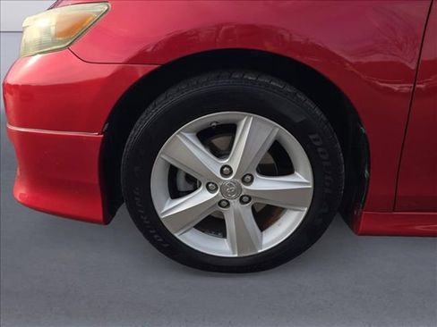 Used 2010 Toyota Camry SE image 9