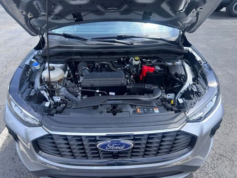 Used 2023 Ford Escape Active w/ Tech Pack #2 FWD image 3