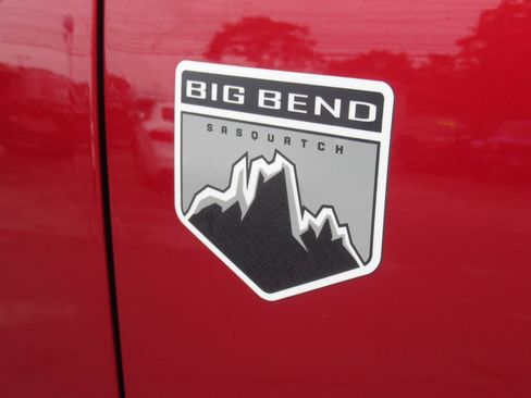 Used 2021 Ford Bronco Big Bend w/ Sasquatch Package AWD/4WD image 8