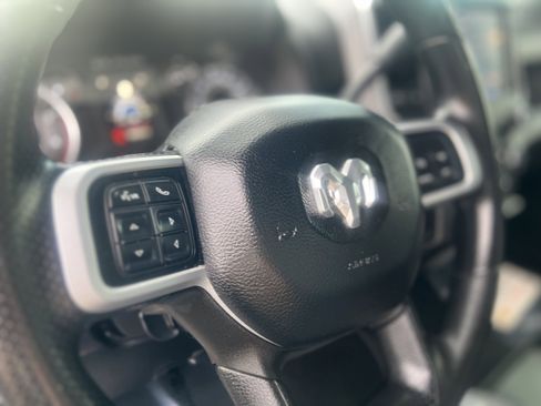 Used 2022 RAM 3500 Big Horn AWD/4WD image 12