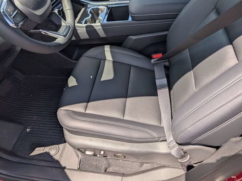 New 2026 Chevrolet Traverse LT w/ Sun and Wheel Package AWD/4WD image 22