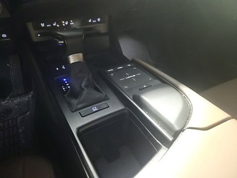 Used 2022 Lexus ES 250 w/ Premium Package image 12