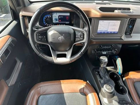 Used 2023 Ford Bronco Outer Banks AWD/4WD image 10