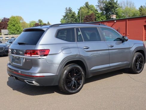 Used 2022 Volkswagen Atlas SE w/ Black Wheel Package AWD/4WD image 5