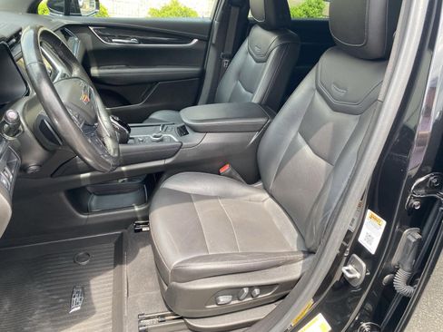 Used 2021 Cadillac XT5 Premium Luxury w/ LPO, Floor Liner Package AWD/4WD image 15