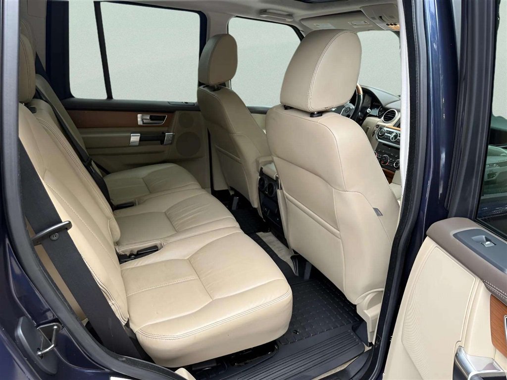 Used 2016 Land Rover LR4 HSE LUX AWD/4WD image 18