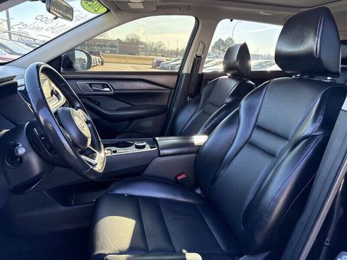 Used 2021 Nissan Rogue SV w/ Premium Package image 14