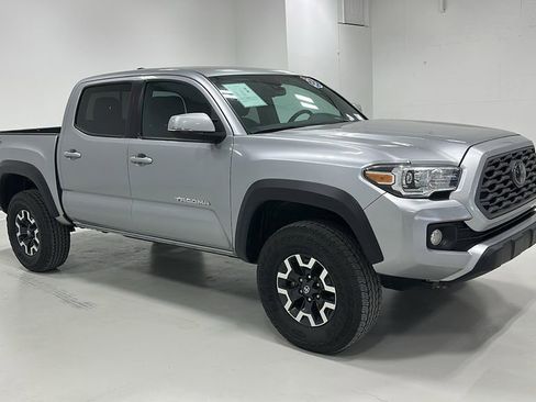 Used 2023 Toyota Tacoma TRD Off-Road image 7