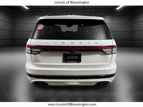 New 2026 Lincoln Aviator AWD image 7