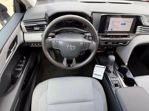 Used 2026 Toyota Camry LE image 28