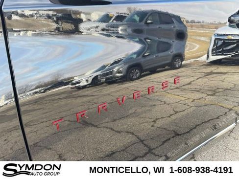 Used 2023 Chevrolet Traverse Premier w/ Redline Edition image 13