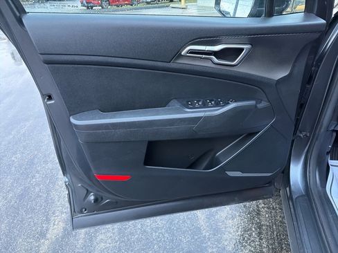 Certified 2023 Kia Sportage LX image 29