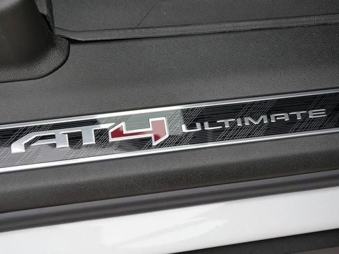 New 2026 GMC Yukon AT4 Ultimate AWD/4WD image 24